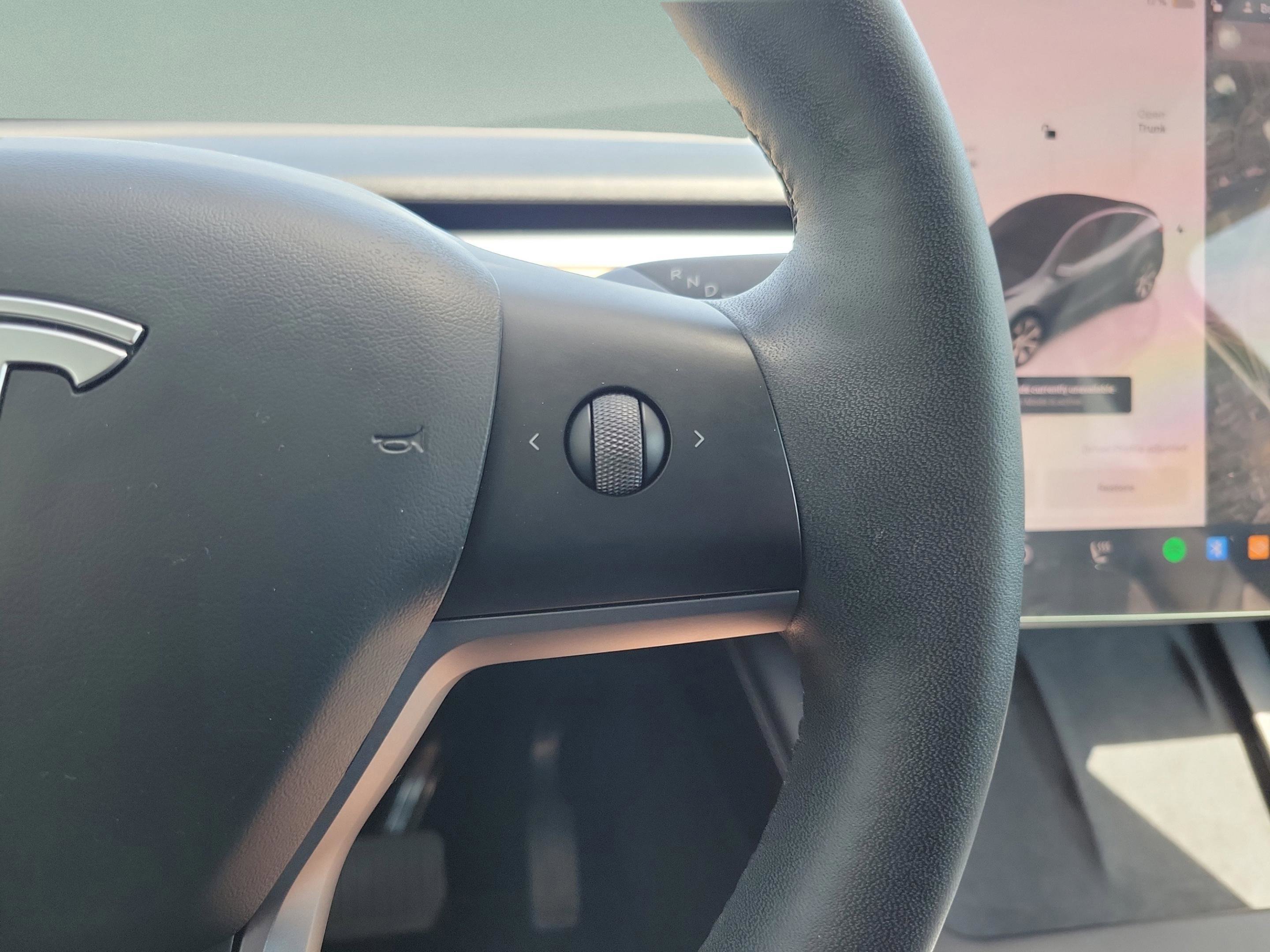 Used 2023 Tesla Model Y Long Range AWD/4WD image 21
