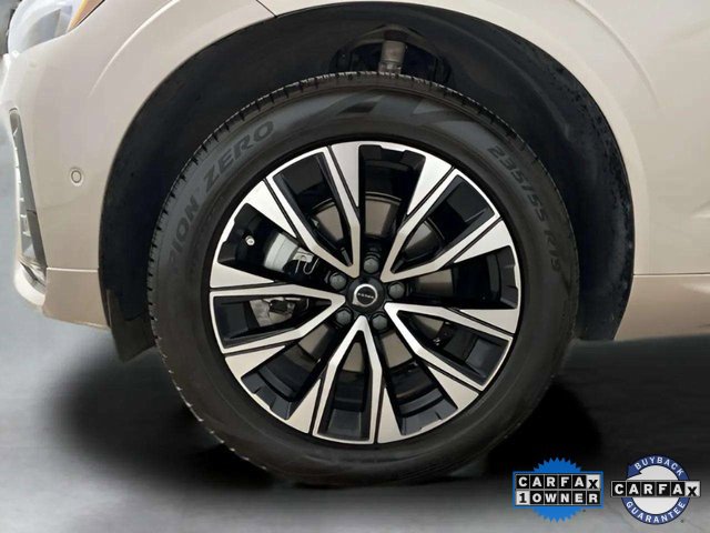 Used 2025 Volvo XC60 B5 Plus image 29