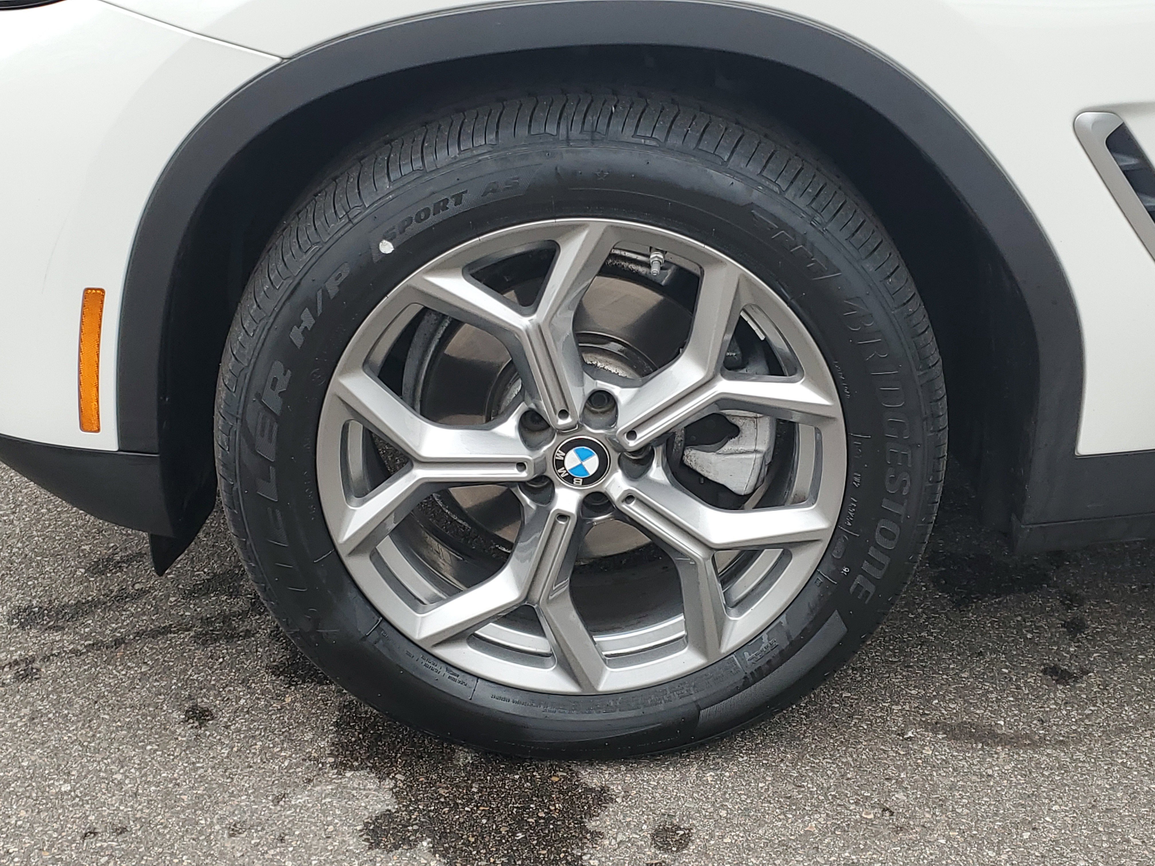 Used 2023 BMW X4 xDrive30i image 28