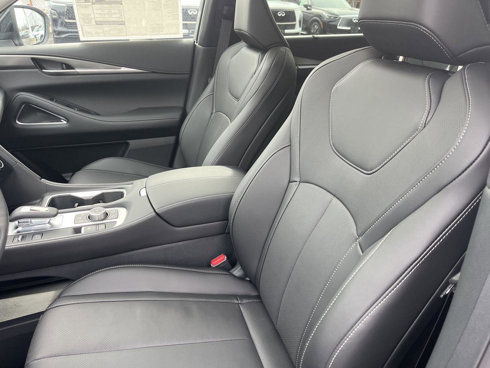 New 2026 INFINITI QX60 Luxe w/ Cargo Package image 9