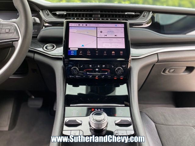 Used 2024 Jeep Grand Cherokee Trailhawk w/ Luxury Tech Group III AWD/4WD image 31