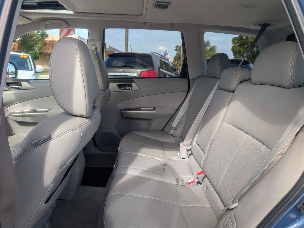 Used 2009 Subaru Forester 2.5X Limited AWD/4WD image 10