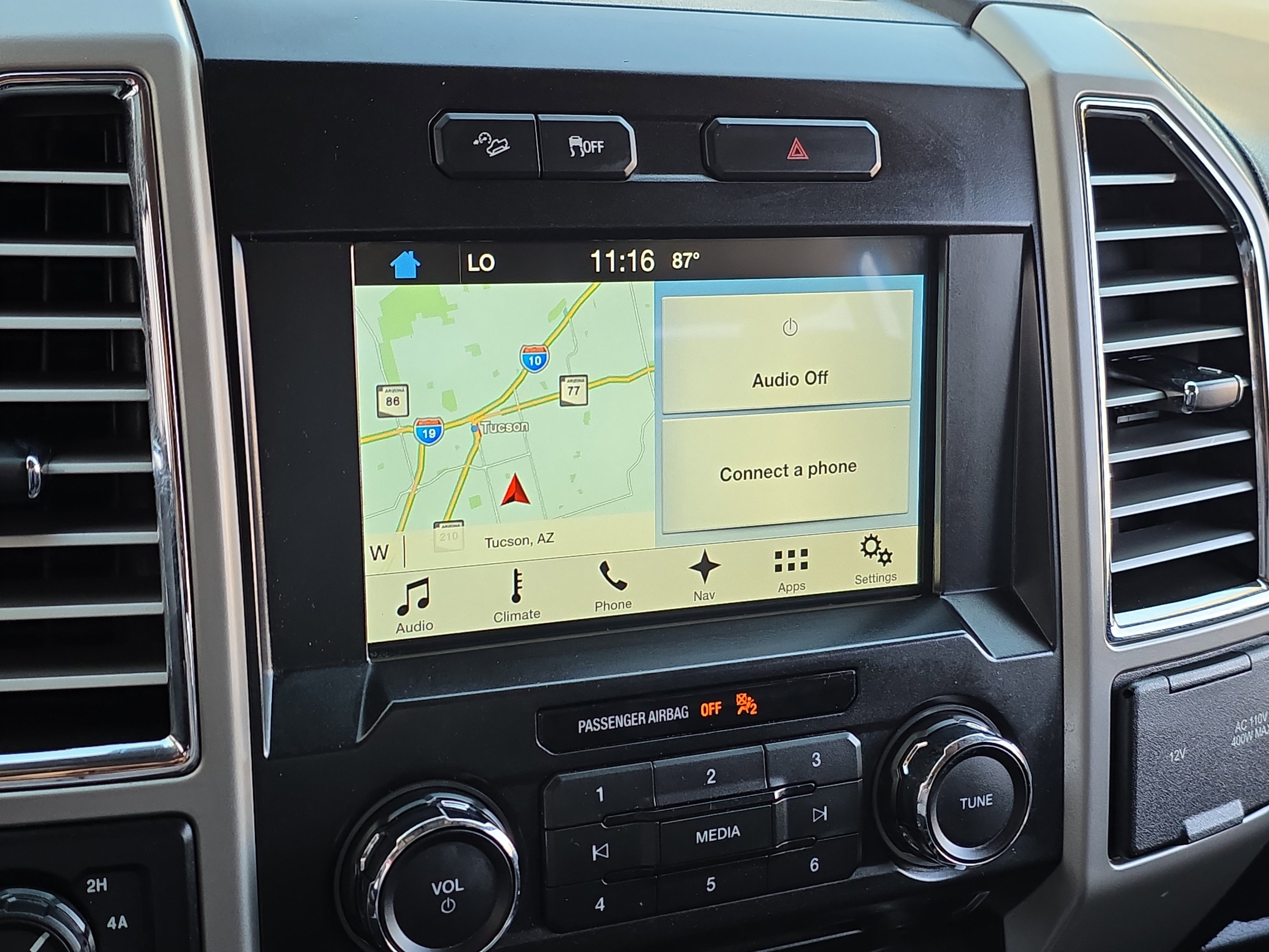 Used 2016 Ford F150 Lariat image 19