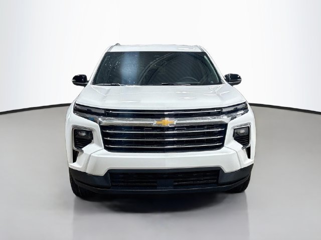 New 2027 Chevrolet Traverse LT w/ LPO, Floor Liner Package AWD/4WD image 3