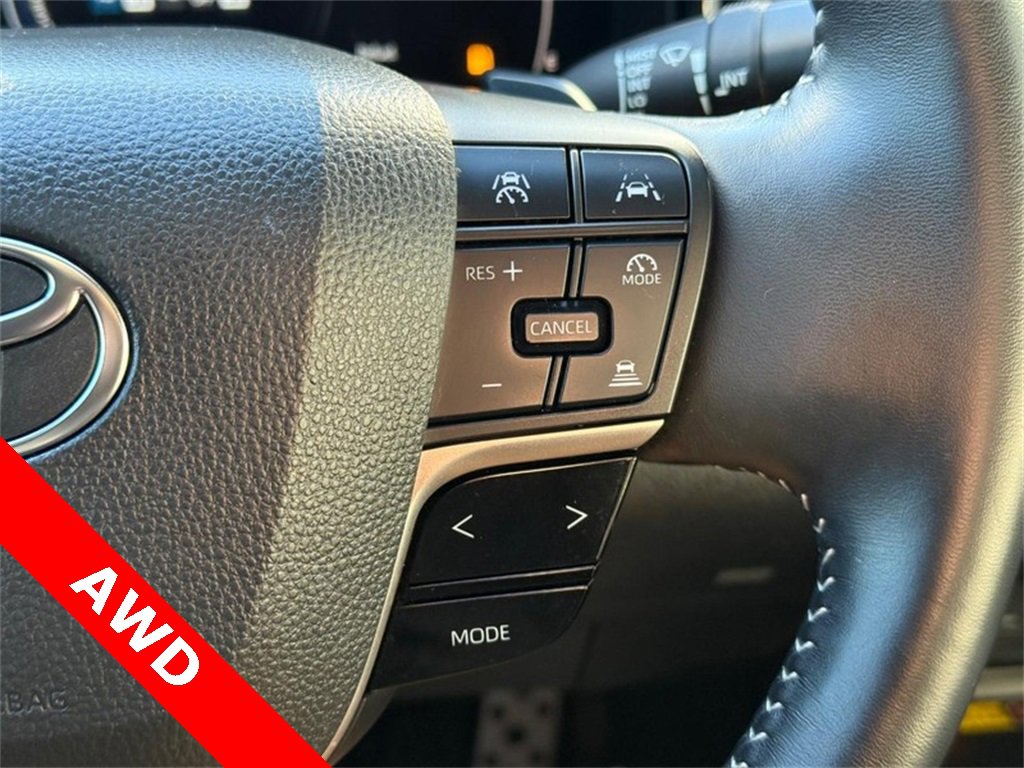 Used 2025 Toyota Camry LE image 21