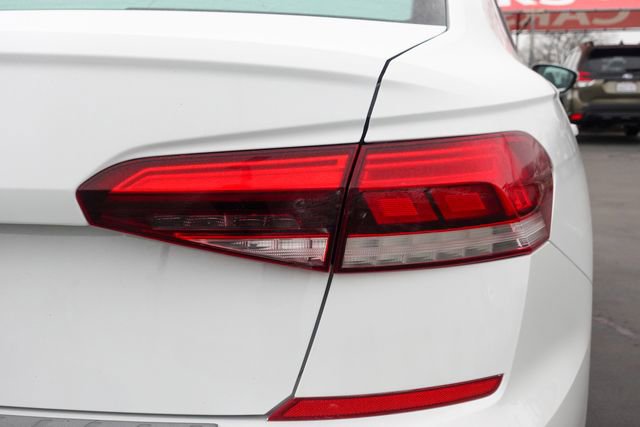 Used 2021 Volkswagen Passat 2.0T SE image 7