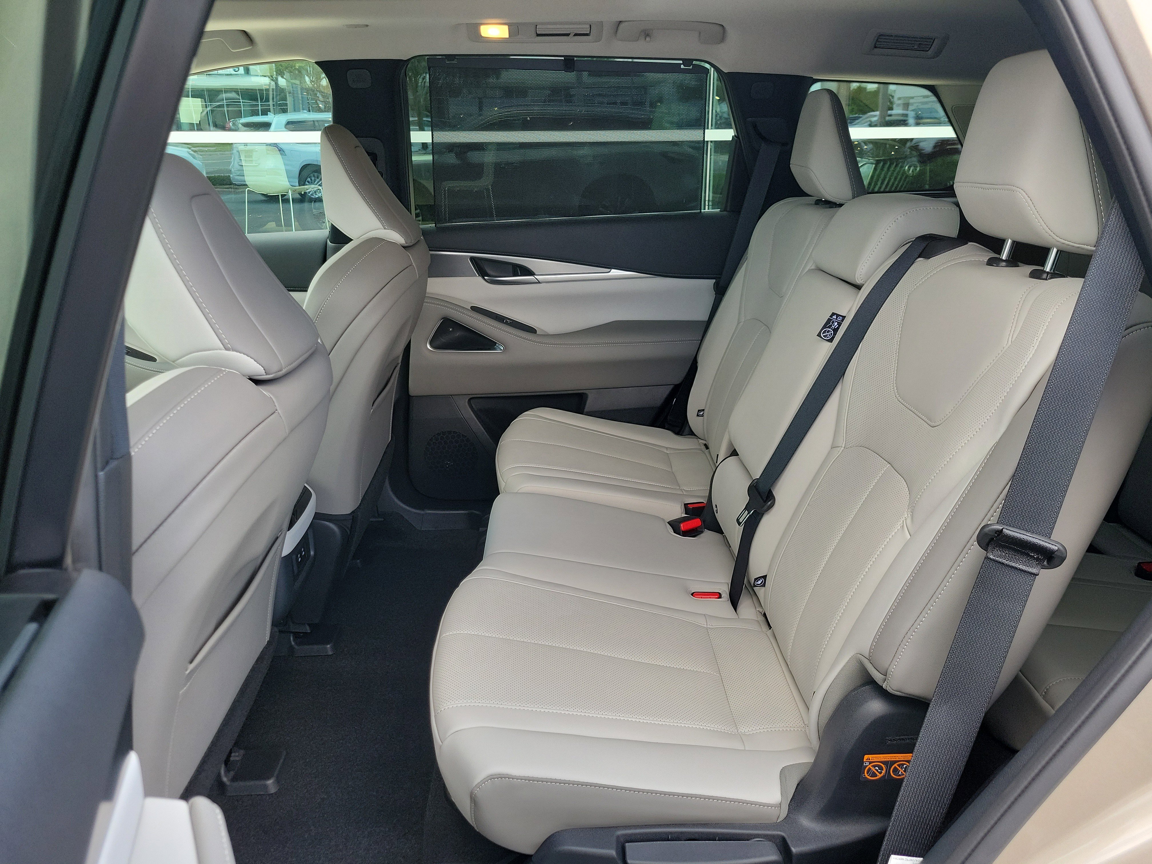 Certified 2026 INFINITI QX60 Luxe w/ Cargo Package image 17