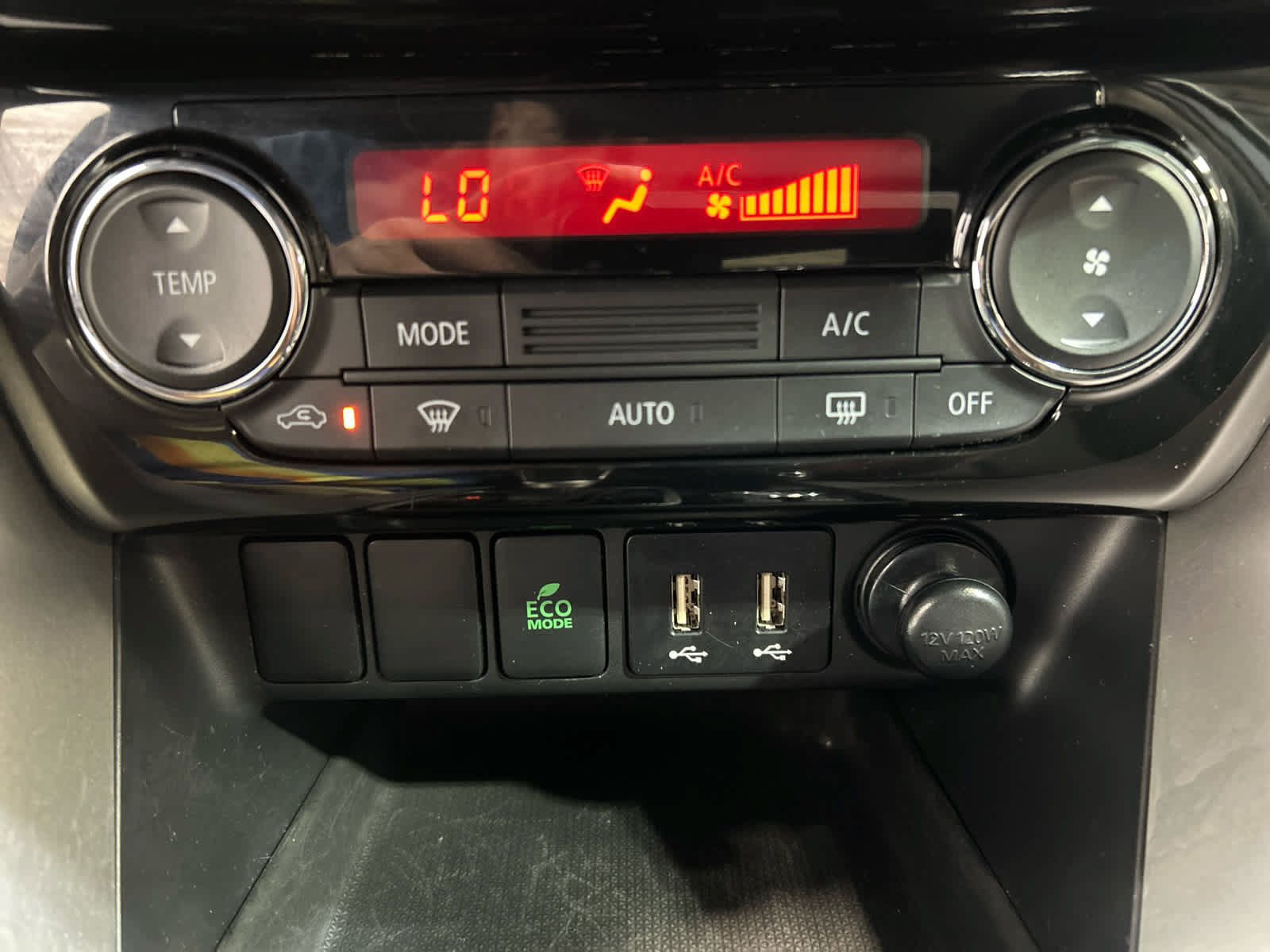 Used 2025 Mitsubishi Eclipse Cross LE AWD/4WD image 17