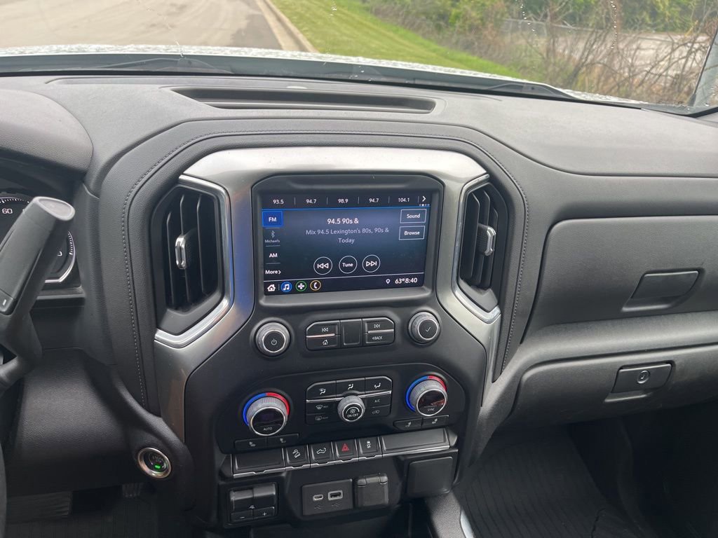 Used 2021 Chevrolet Silverado 1500 LT Trail Boss w/ Bed Protection Package AWD/4WD image 8