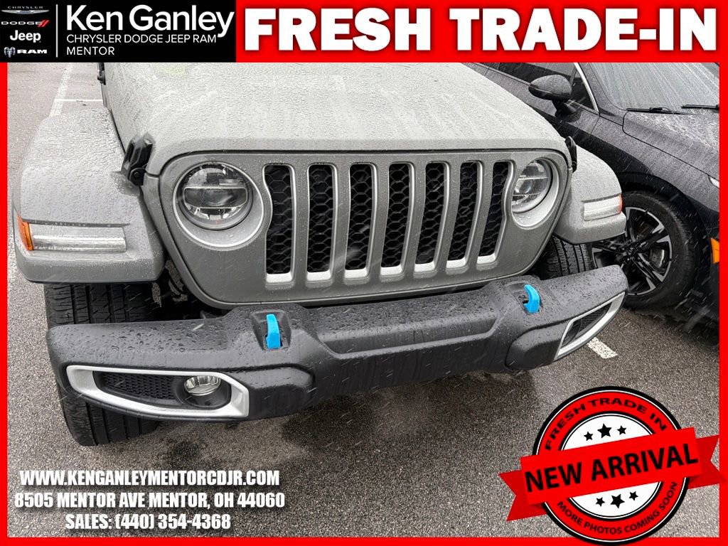 Used 2022 Jeep Wrangler Unlimited Sahara w/ Cold Weather Group image 14