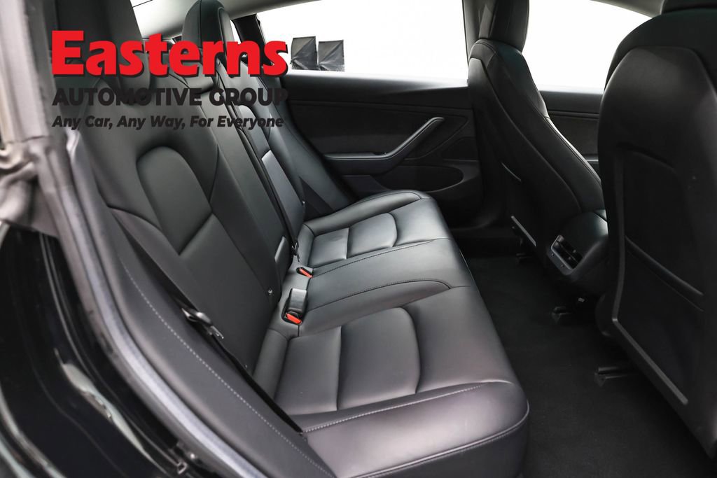 Used 2018 Tesla Model 3 Long Range RWD image 17