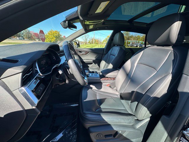 Used 2021 Audi Q8 Premium AWD/4WD image 16