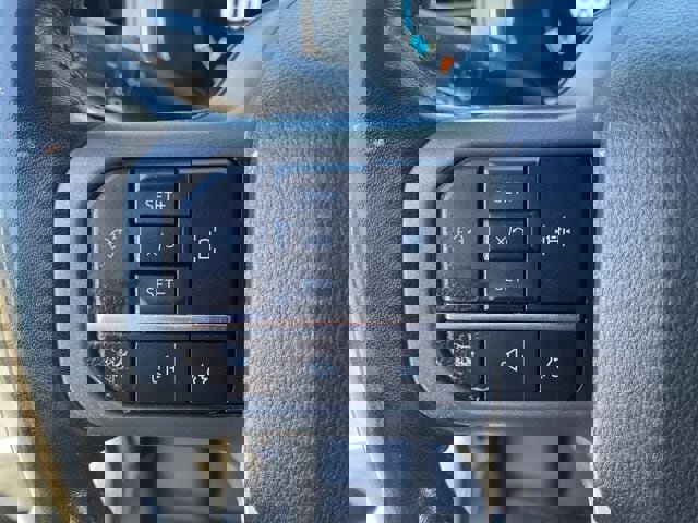 Used 2022 Ford F150 Lariat w/ FX4 Off-Road Package image 29