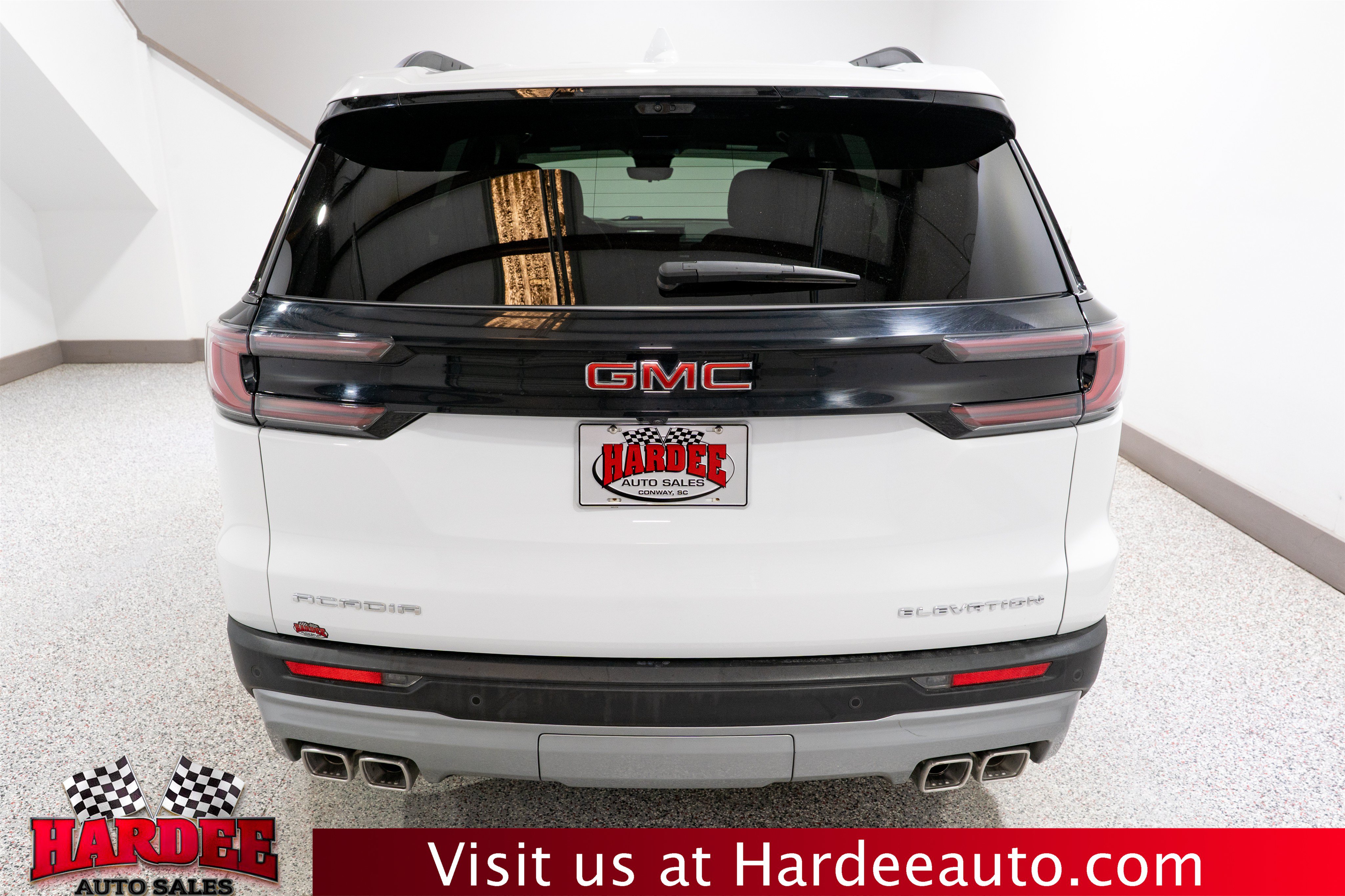 Used 2026 GMC Acadia Elevation w/ Elevation Premium Package FWD image 4