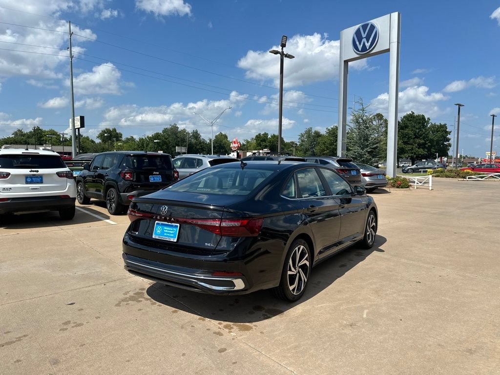 Used 2026 Volkswagen Jetta SEL FWD image 5