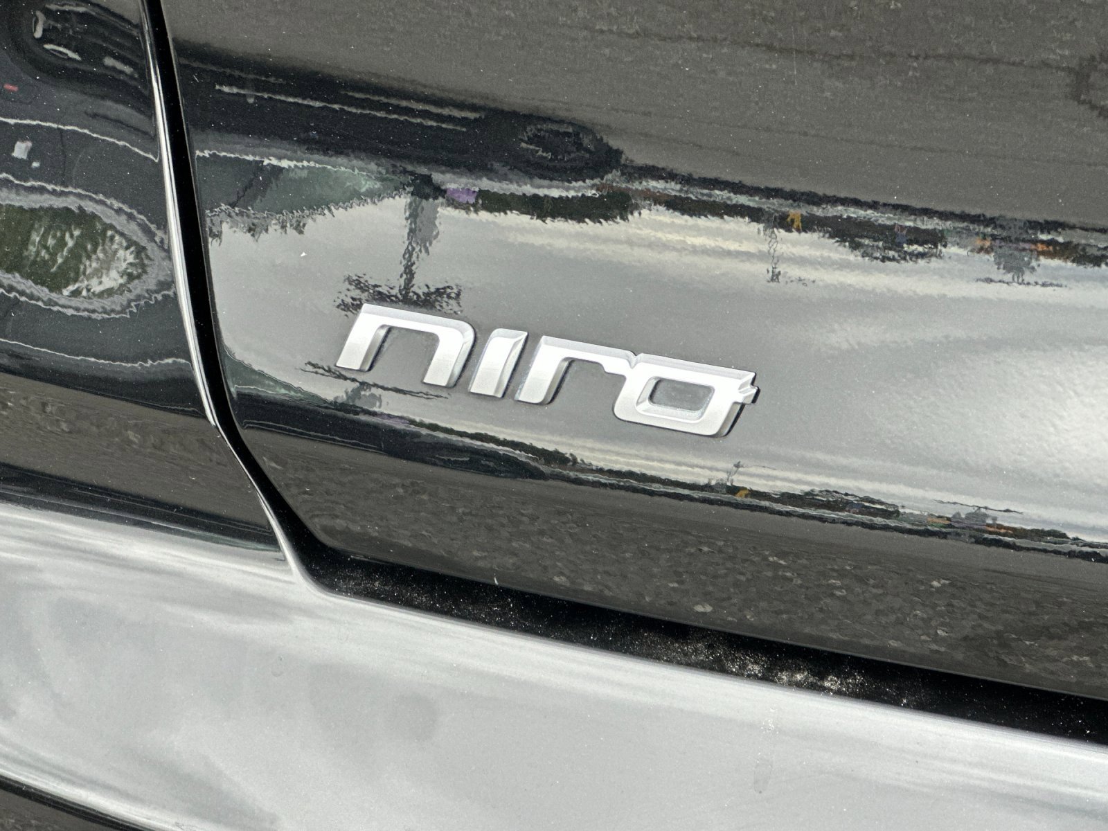 Used 2019 Kia Niro EX Premium w/ Sunroof Package image 27