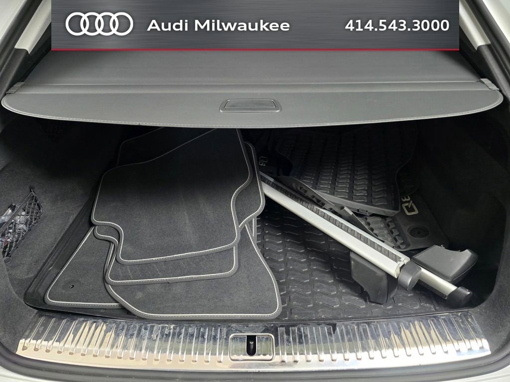 Used 2023 Audi Q8 Premium w/ Convenience Package AWD/4WD image 11