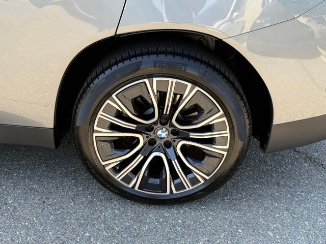 Used 2025 BMW X3 xDrive30i w/ Premium Package image 14