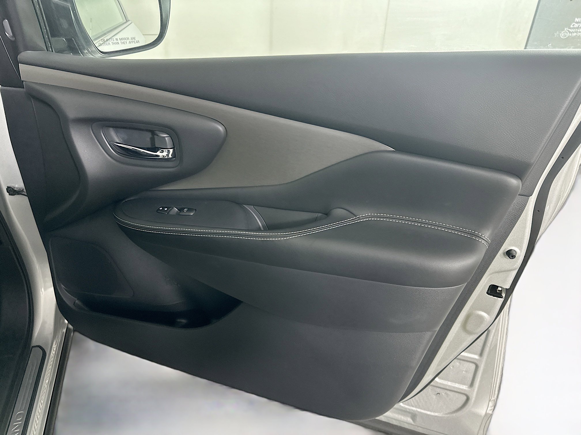 Used 2024 Nissan Murano SV image 30