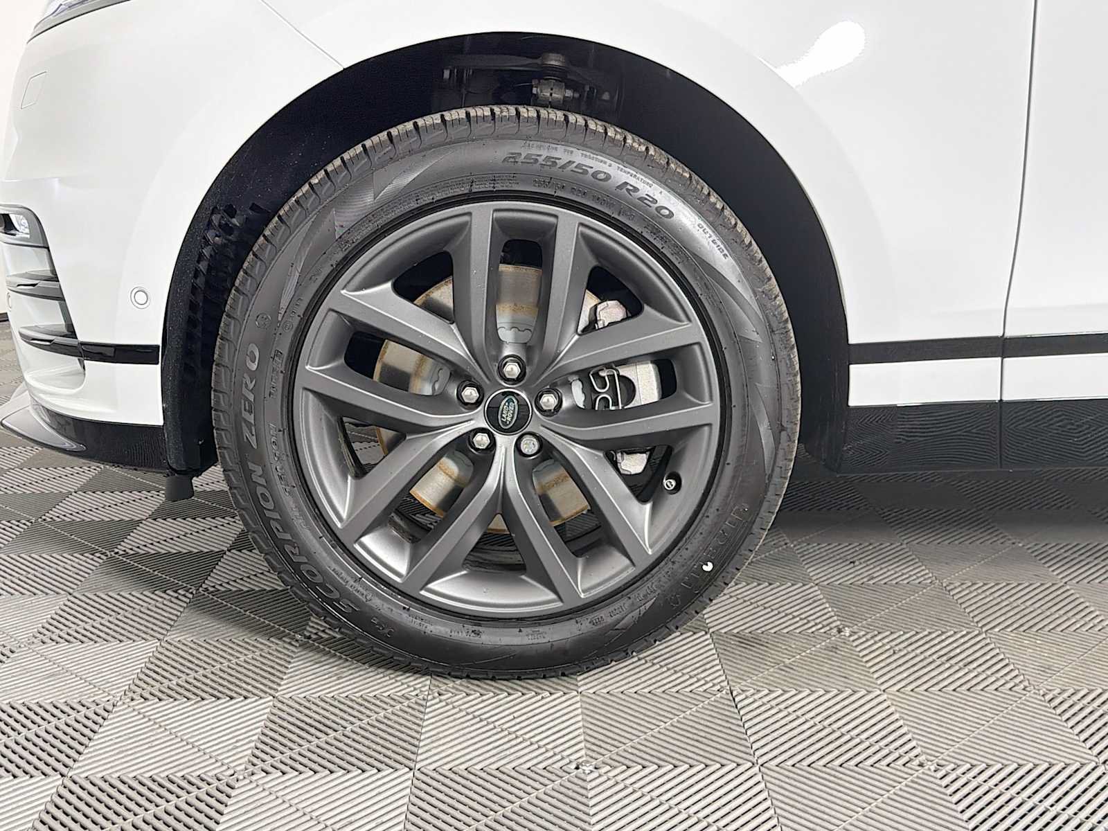 New 2026 Land Rover Range Rover Velar Dynamic SE AWD/4WD image 30