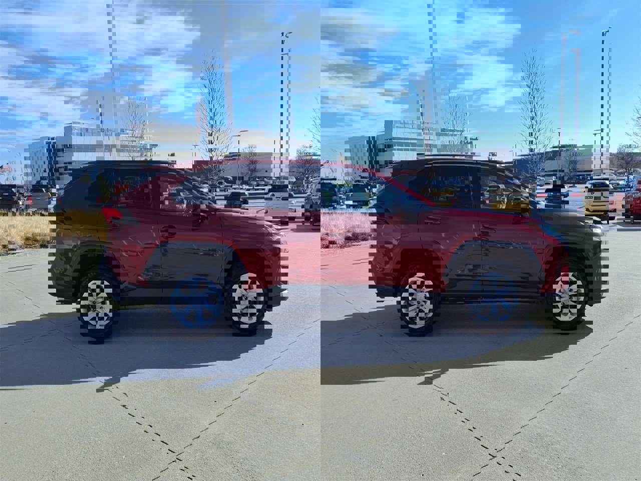 Used 2024 Toyota RAV4 LE image 8