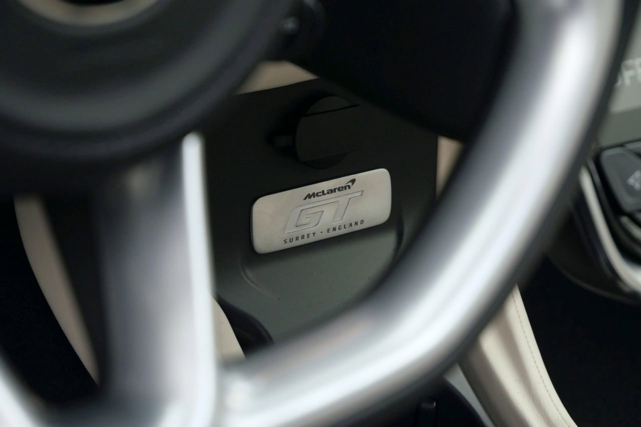 Used 2023 McLaren GT image 14