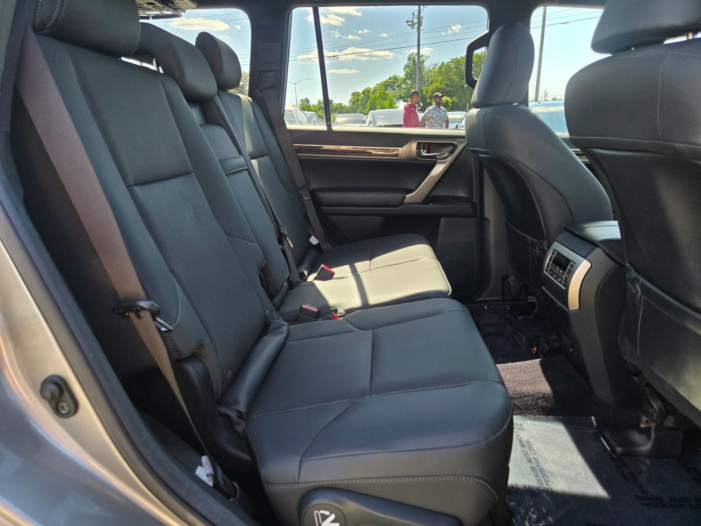 Used 2021 Lexus GX 460 Premium w/ Premium Package AWD/4WD image 17