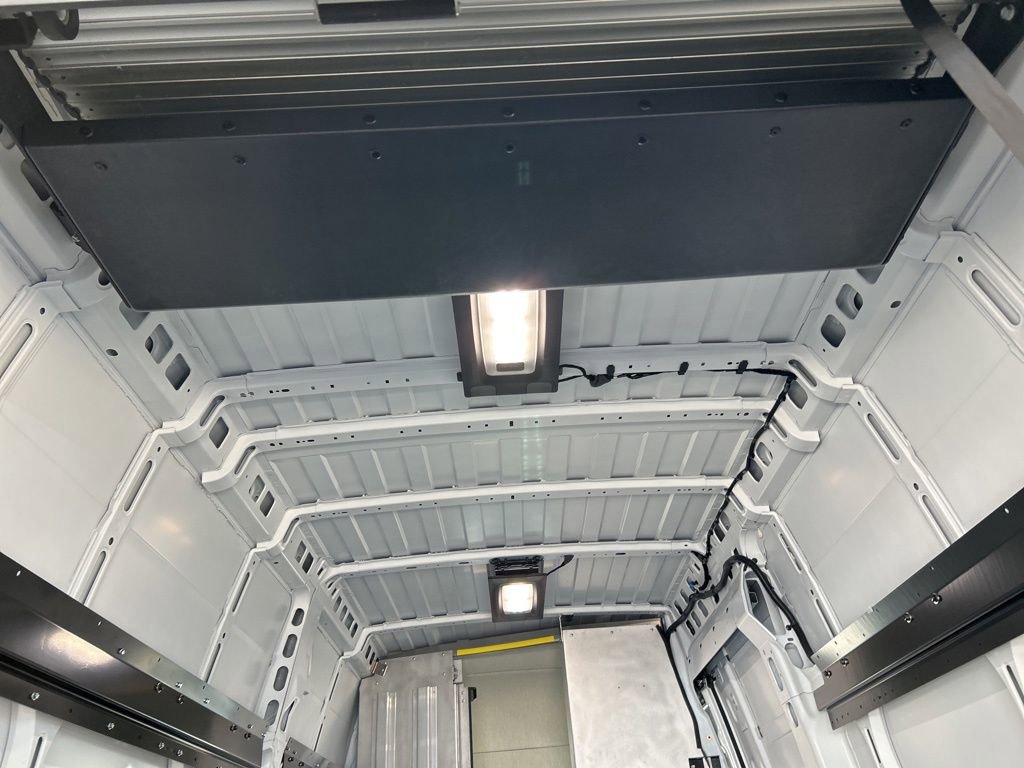 Used 2024 RAM ProMaster 3500 w/ Delivery Van Package image 28