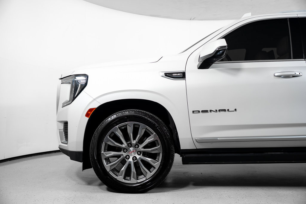 Used 2021 GMC Yukon Denali w/ Denali Premium Package RWD image 14