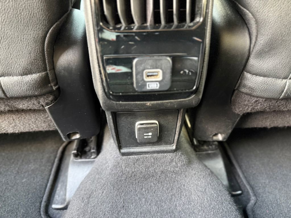 Used 2024 Jeep Compass Latitude AWD/4WD image 27