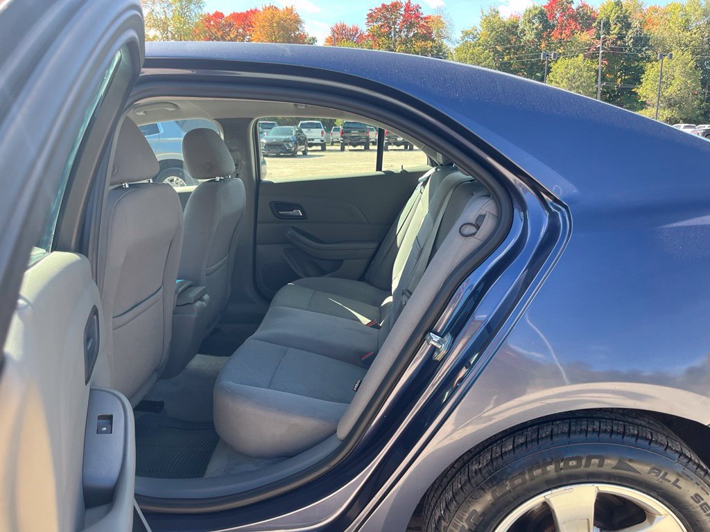 Used 2013 Chevrolet Malibu LS w/ Protection Package FWD image 28