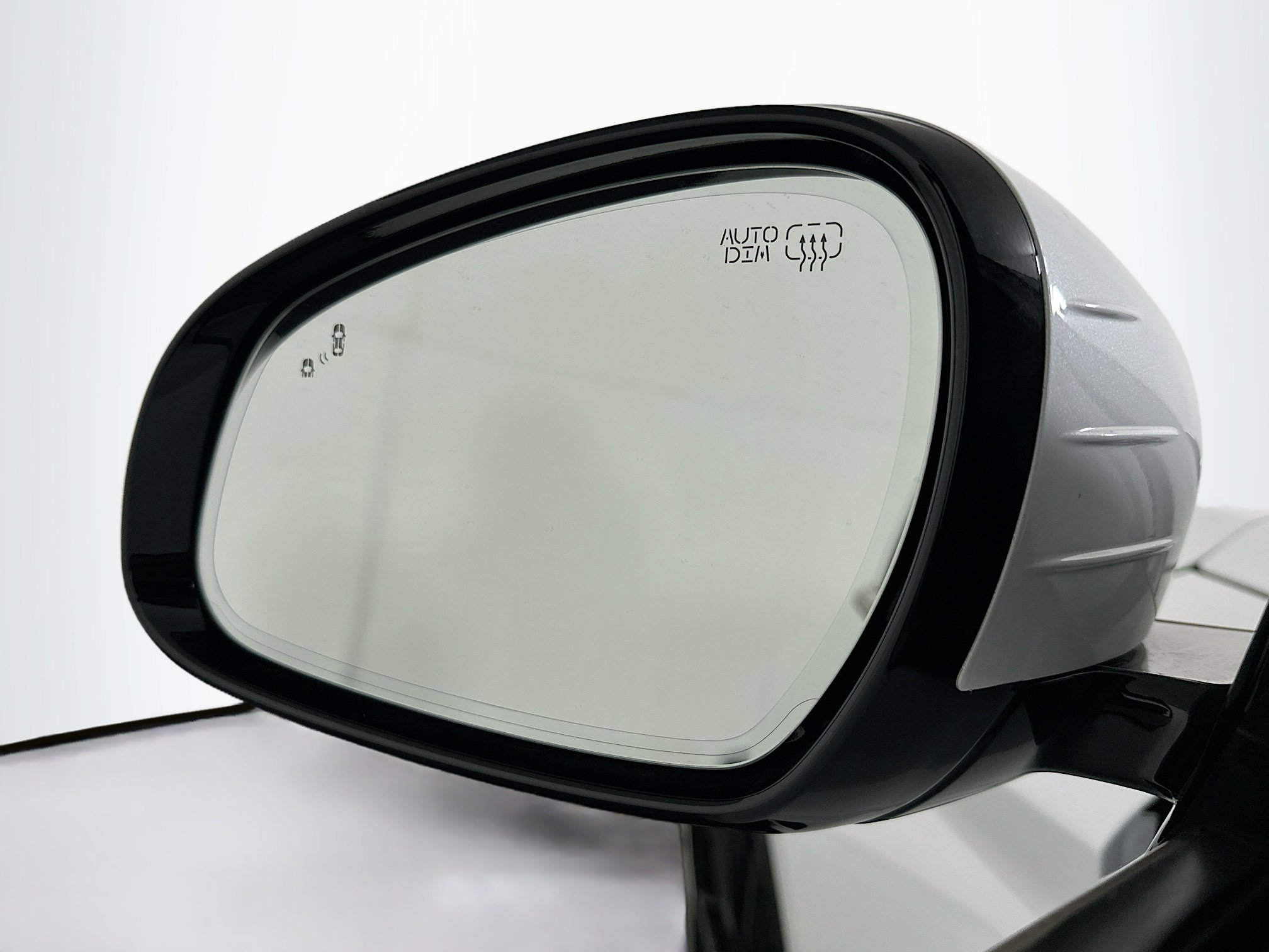 Used 2023 Genesis G70 2.0T w/ Sport Prestige Package image 16