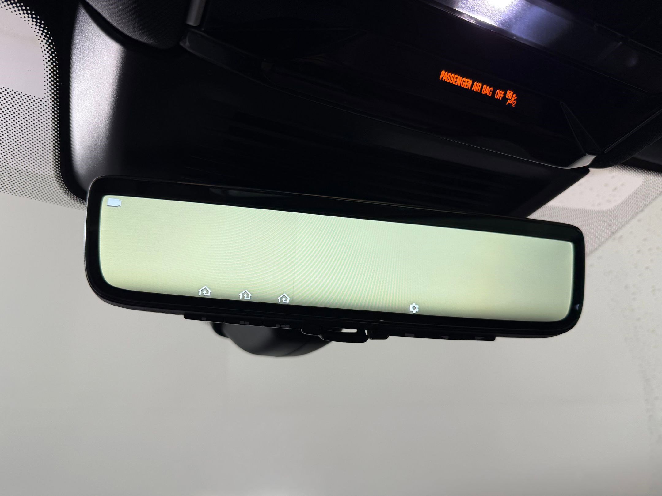 Used 2023 Land Rover Range Rover Long Wheelbase SE image 16