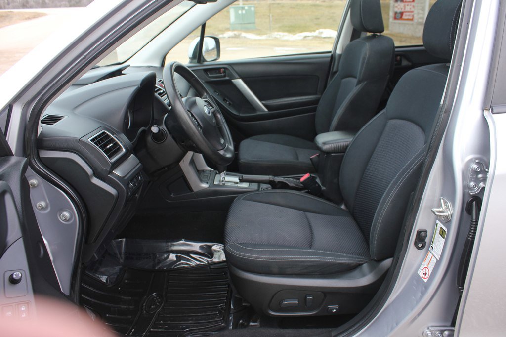 Used 2016 Subaru Forester 2.5i Premium w/ All-Weather Package AWD/4WD image 33