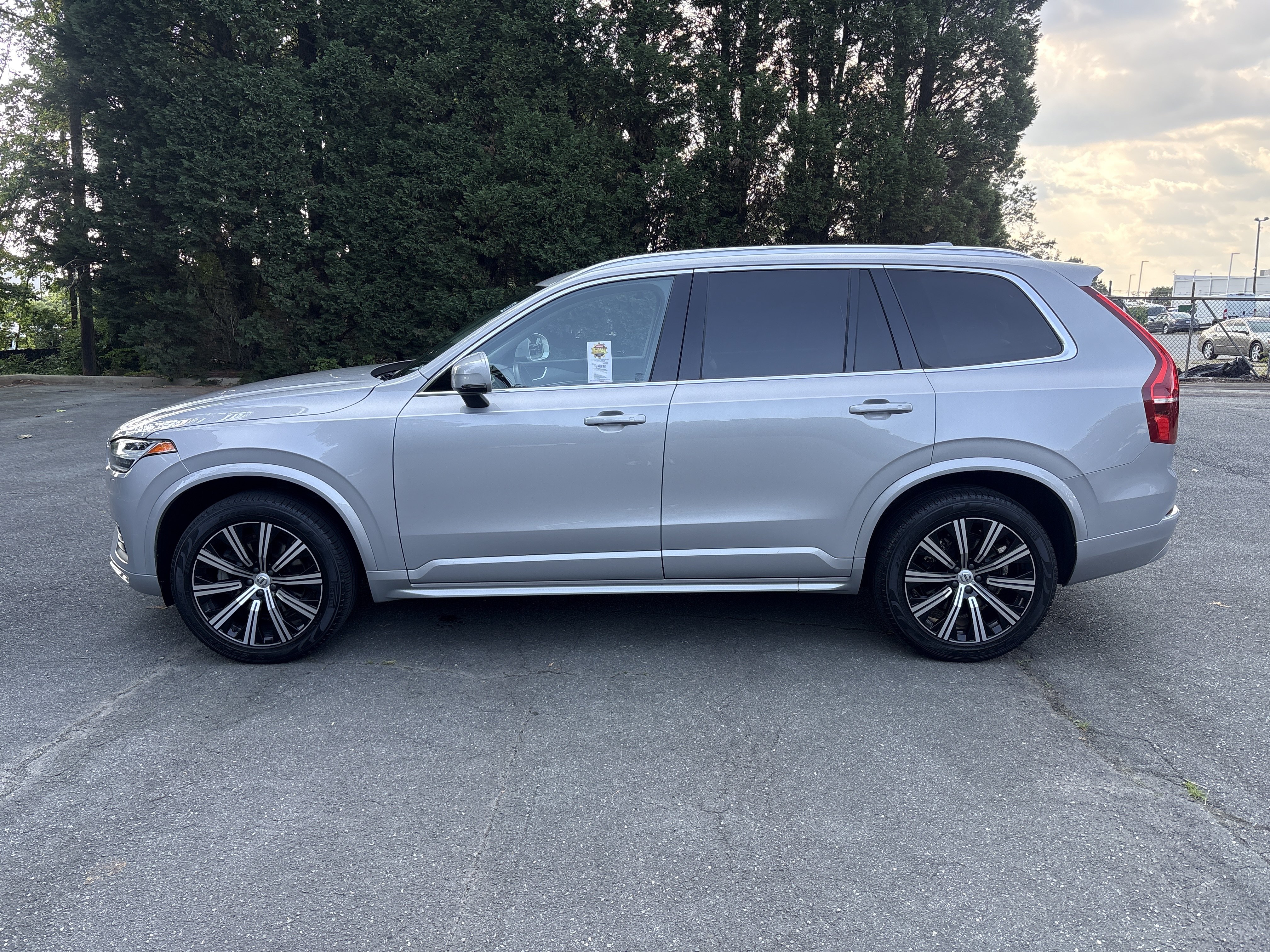 Used 2023 Volvo XC90 B5 Core w/ Protection Package Premier AWD/4WD image 7
