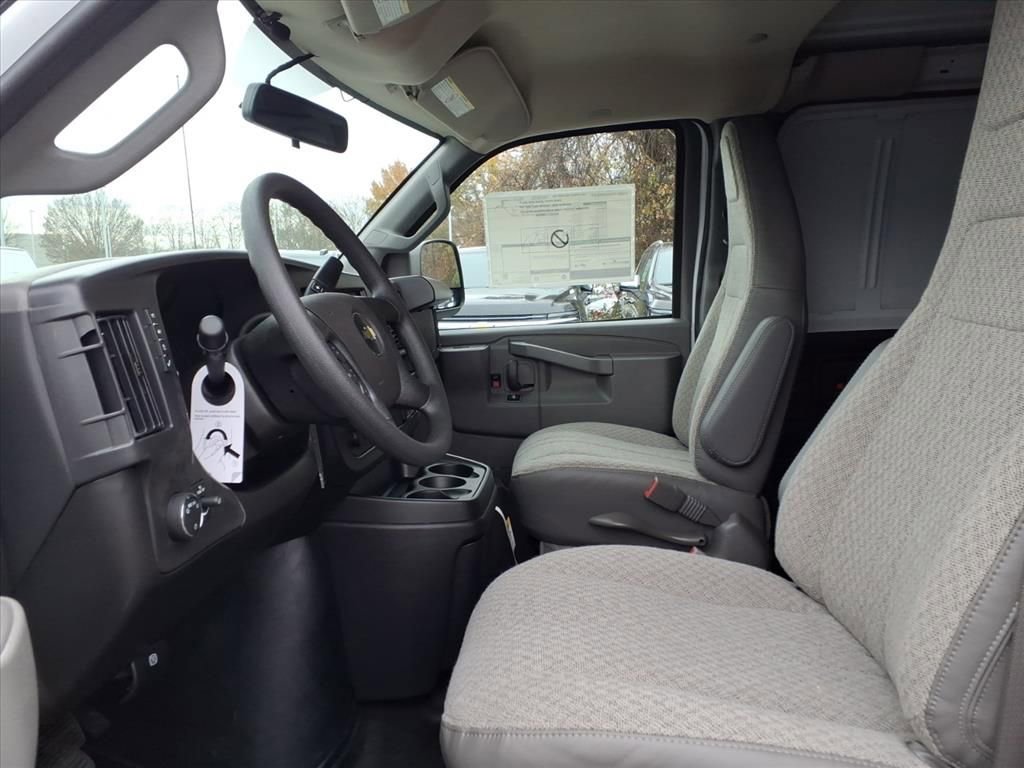 New 2025 Chevrolet Express 2500 w/ Driver Convenience Package image 9