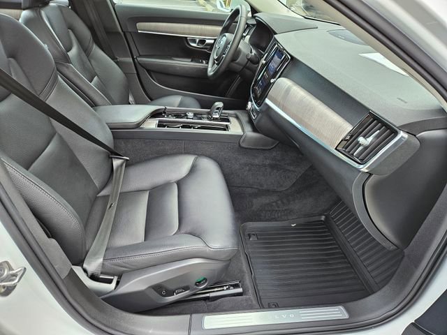 Certified 2023 Volvo S90 B6 Plus w/ Protection Package Premier image 10