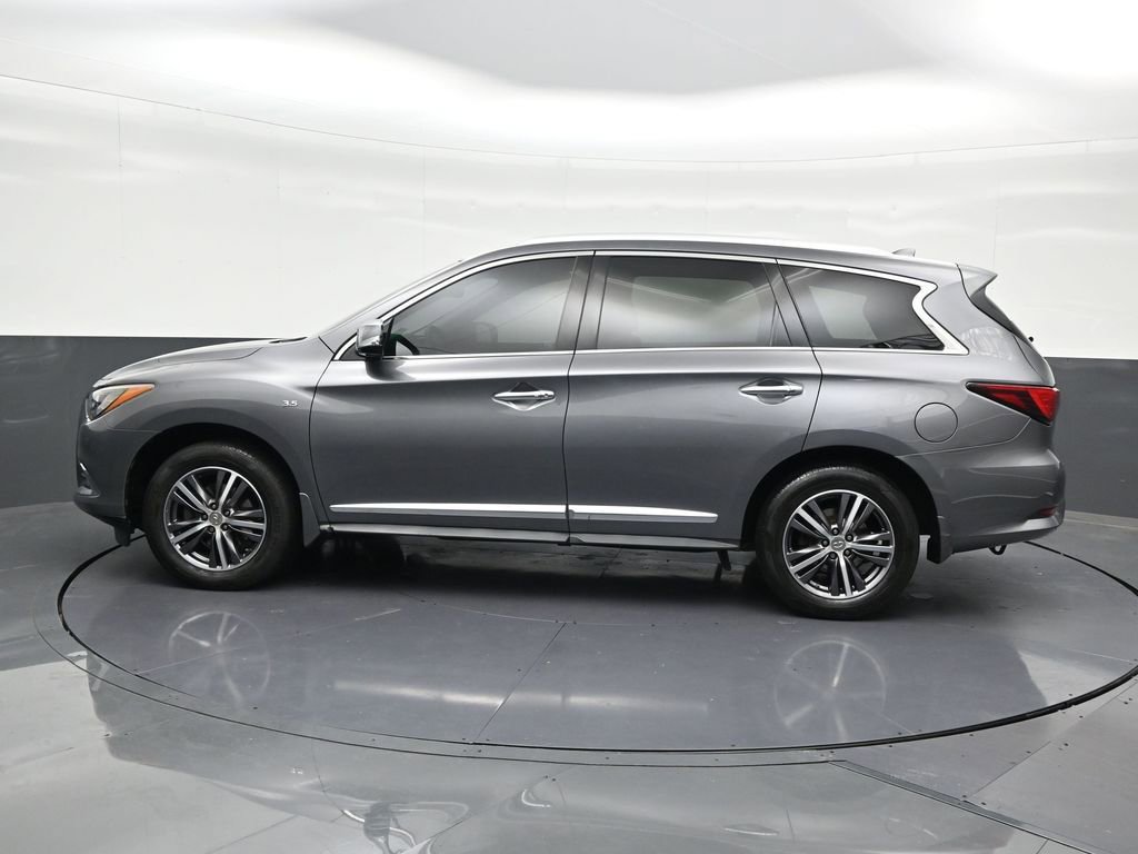 Used 2019 INFINITI QX60 Luxe w/ Essential Package FWD image 2