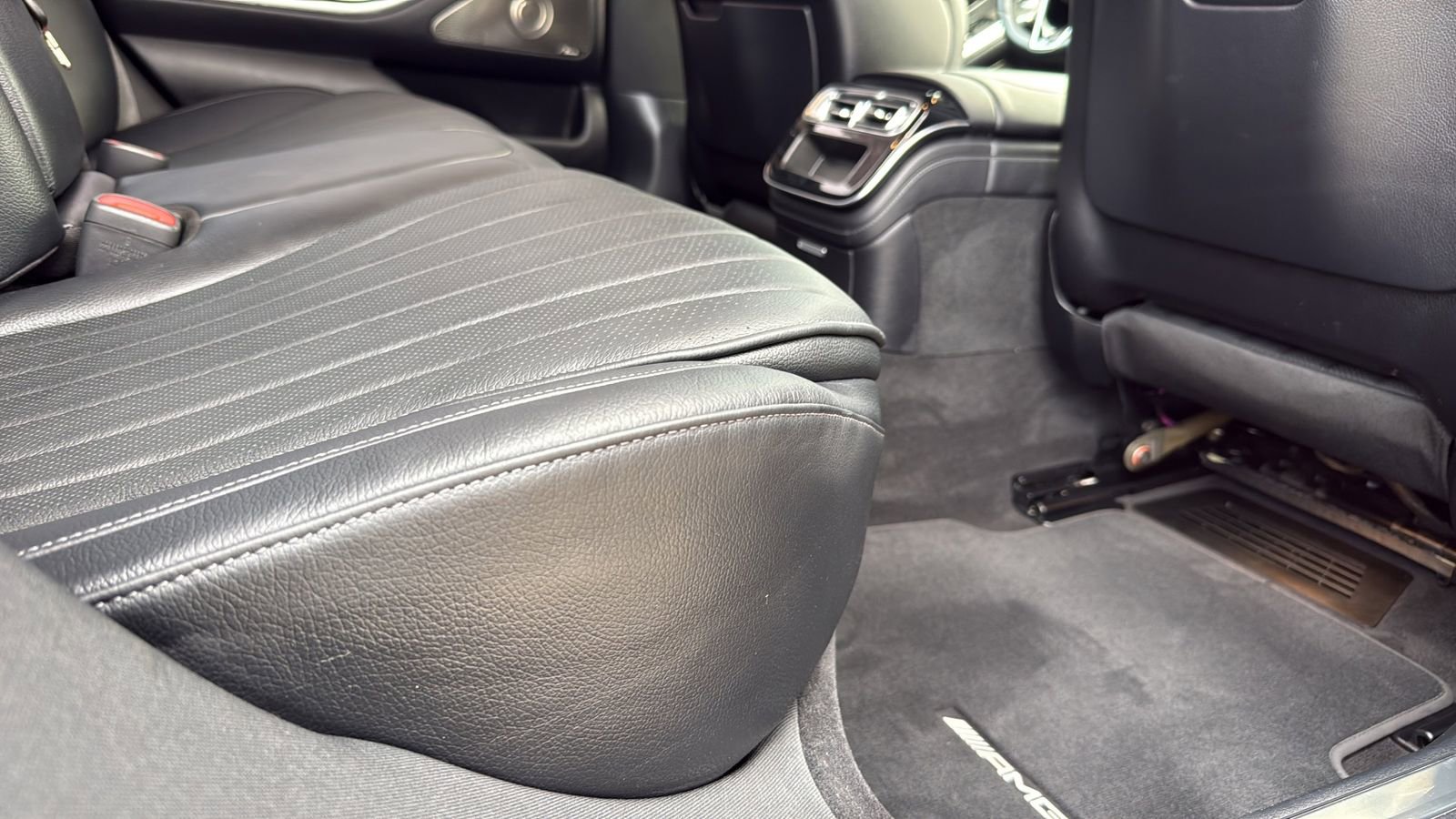 Used 2023 Mercedes-Benz S 500 4MATIC w/ AMG Line image 55
