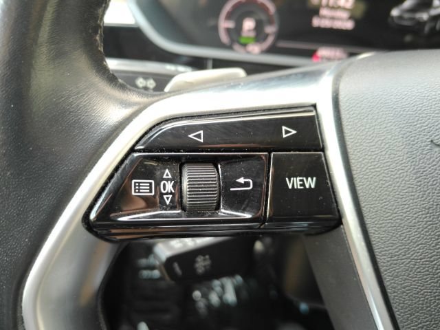 Used 2021 Audi e-tron Premium AWD/4WD image 40