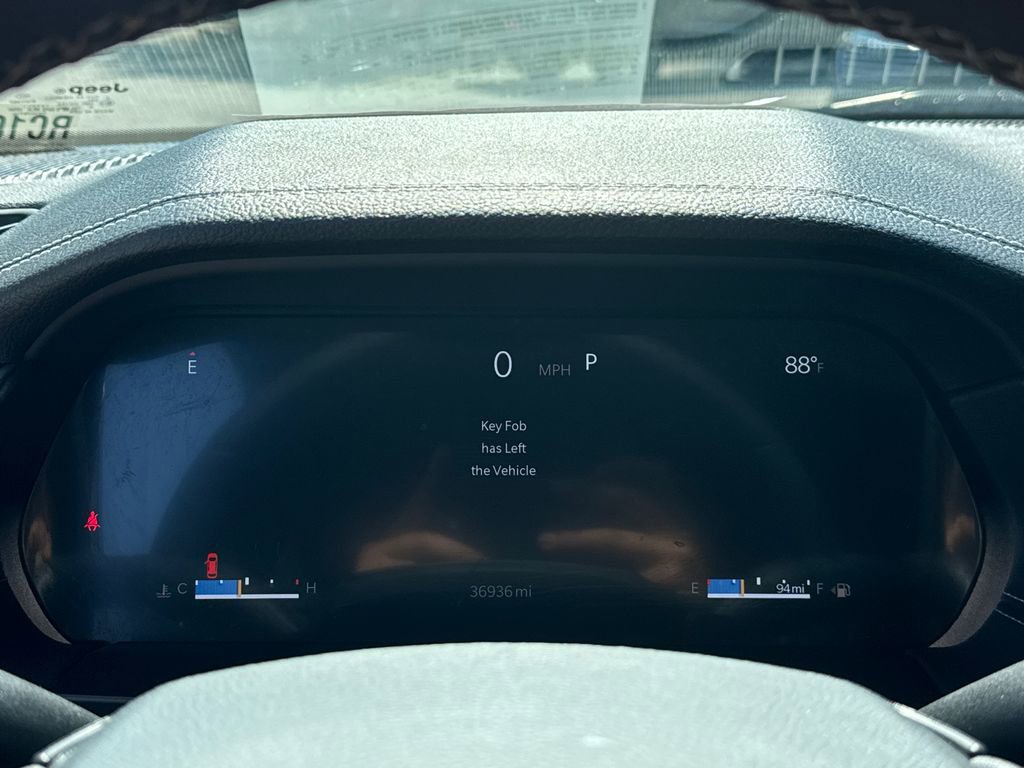 Used 2024 Jeep Grand Cherokee Limited image 26