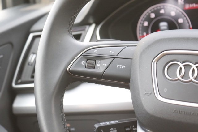 Used 2025 Audi Q5 2.0T Premium w/ Convenience Plus Package image 21