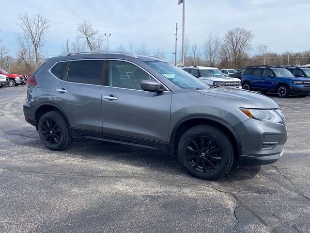 Used 2020 Nissan Rogue S image 2