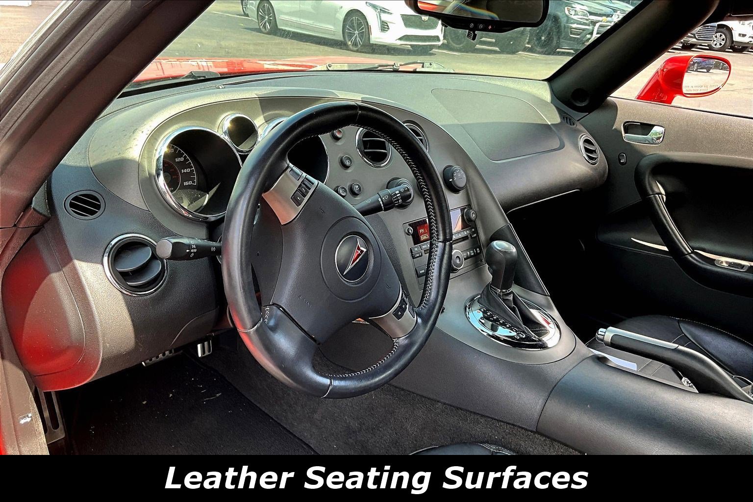 Used 2008 Pontiac Solstice GXP w/ Premium Package RWD image 4
