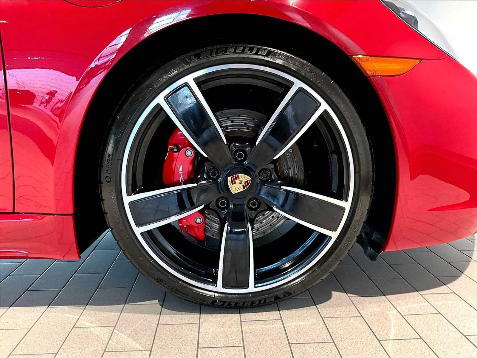 Used 2024 Porsche 718 Cayman GT4 image 14