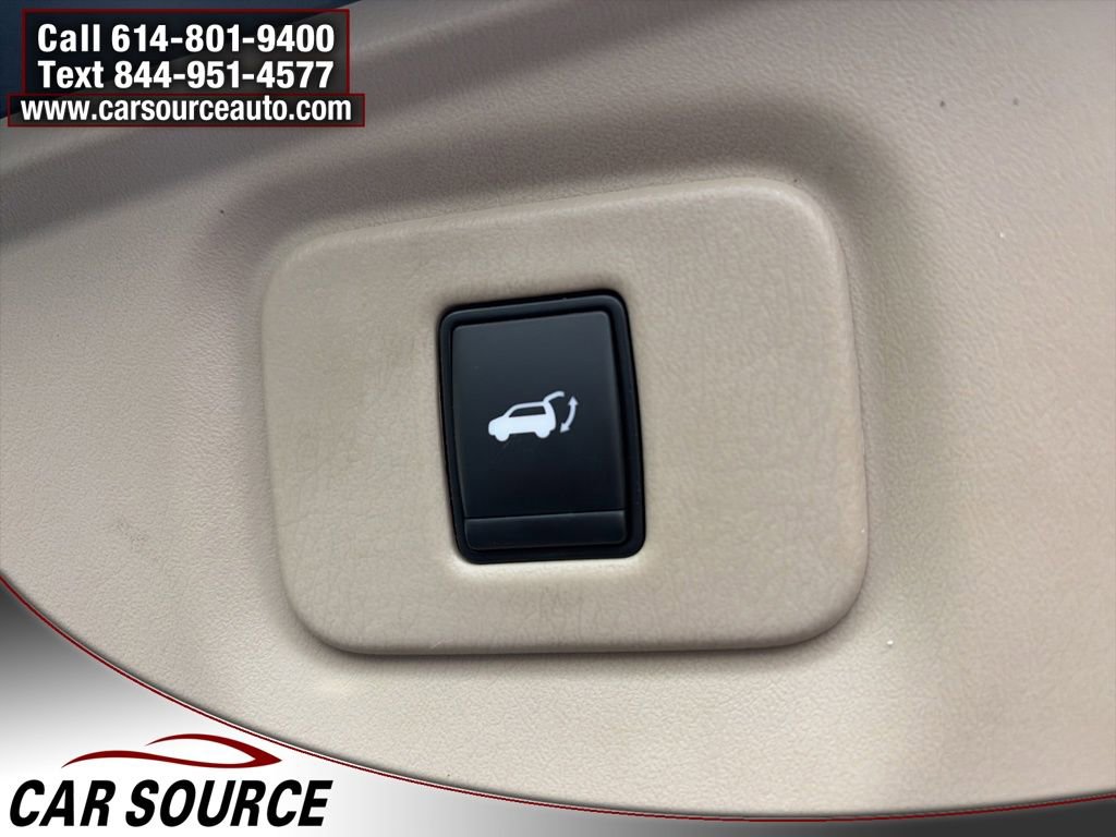 Used 2015 Nissan Pathfinder SL w/ SL Premium Package AWD/4WD image 8