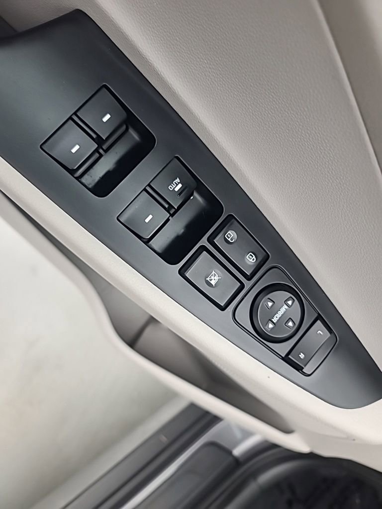 Used 2020 Hyundai Tucson SEL w/ Winter Weather Package image 23