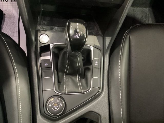 Certified 2024 Volkswagen Tiguan SE image 19