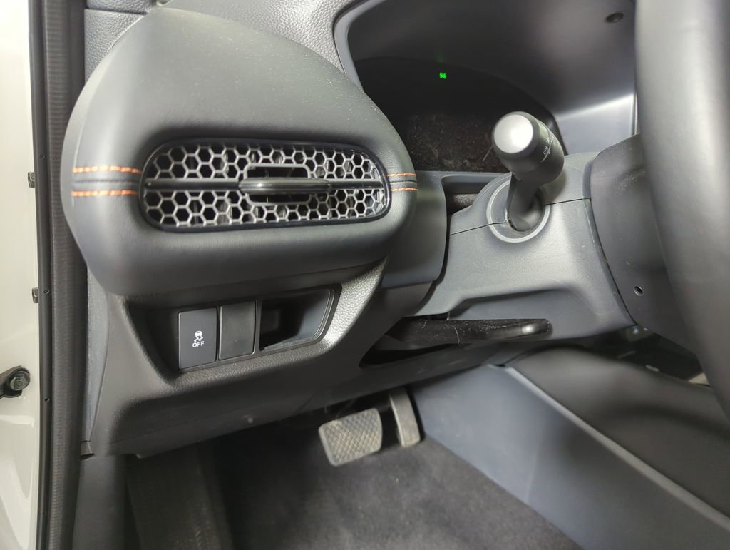Certified 2026 Honda HR-V Sport image 27