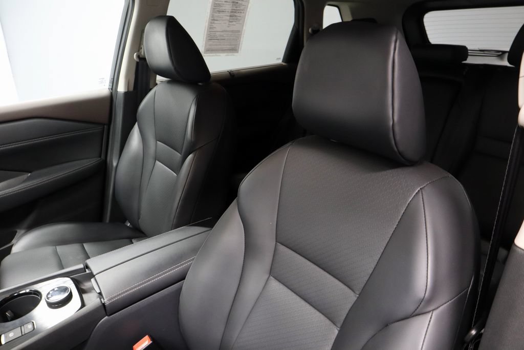Certified 2023 Nissan Rogue SV w/ SV Premium B Package AWD/4WD image 26
